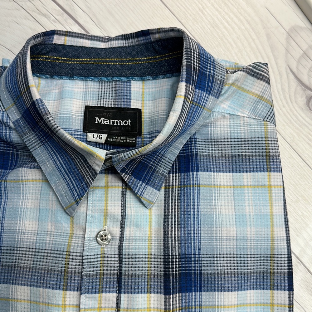 Marmot • Notis Button Up